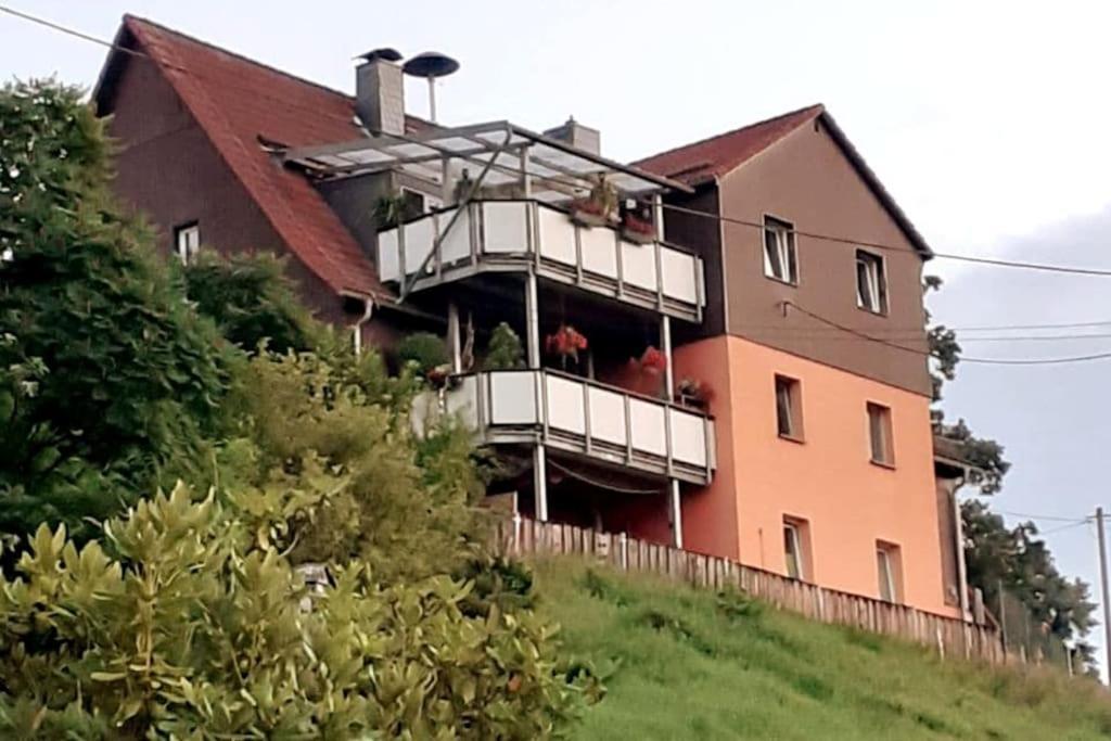 Schoene Und Ruhige Ferienwohnung In Ottendorf 세브니츠 외부 사진